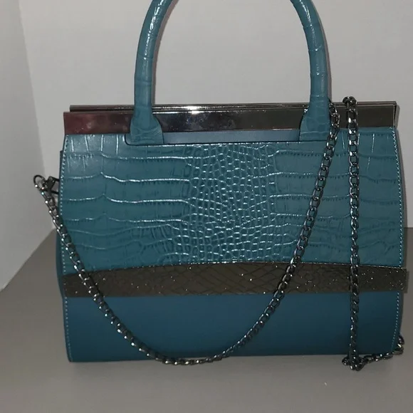 Vittoria Napoli Embossed Leather Satchel. Made In Italy - Picture 3 of 10